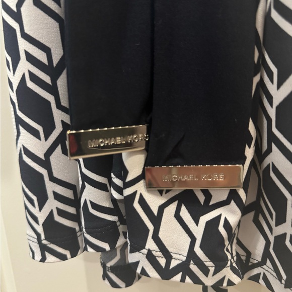 MICHAEL by Michael Kors Women’s Navy Blue and White Patterned Dress with Belt - Picture 5 of 5